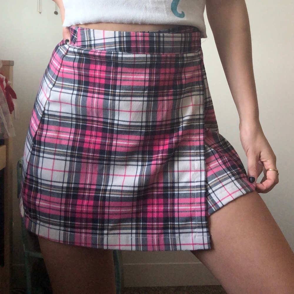 Brandy Melville plaid mini skirt